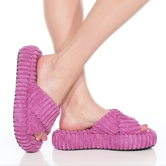 Free People Shoes - Free People Barbiecore Orchid Two Days In Ibiza Platform Slide Sandel Textured